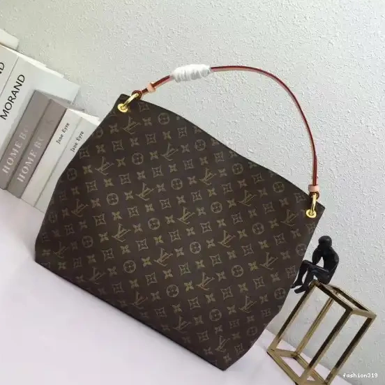 Vuitton Louis MM GRACEFUL 0504